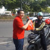 Rayakan Ramadan, TAYS Berbagi Paket Takjil  Bagi Pengguna Jalan dan Pengemudi Ojek Online 77e1d20acbe615cc33d3cf54502e0c5e.jpeg