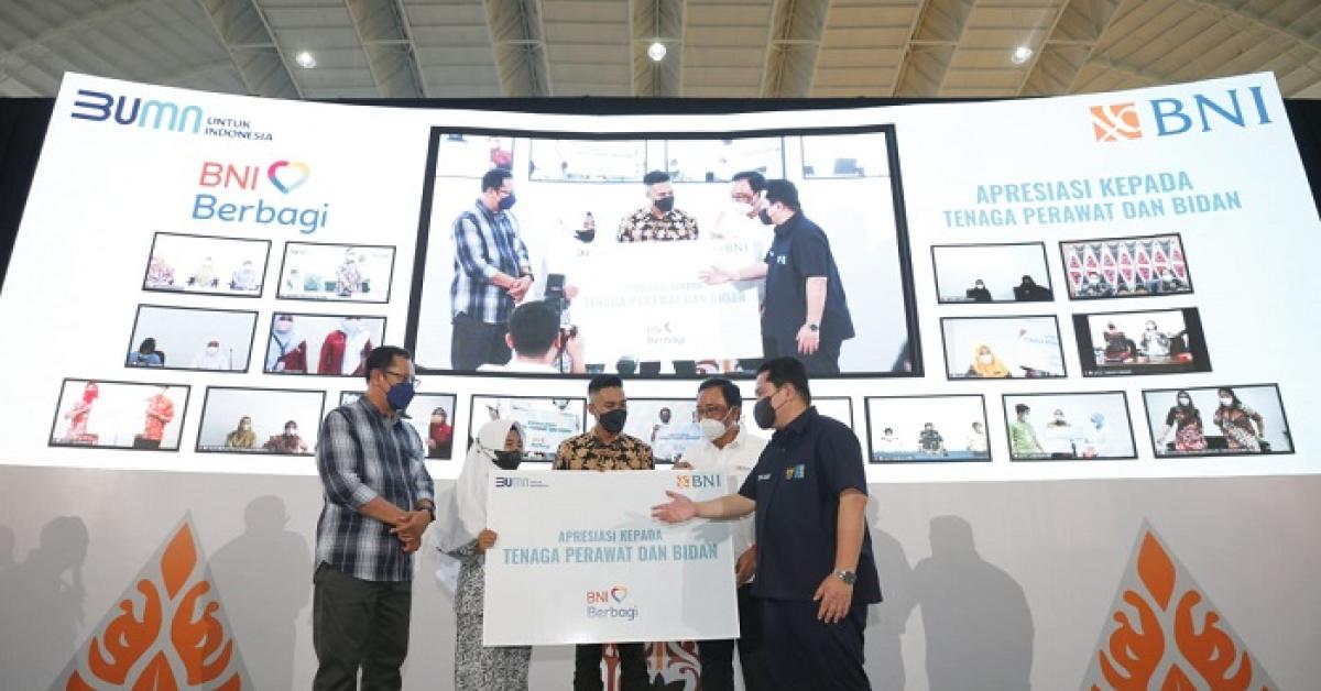 BNI Berbagi, Salurkan Bantuan Untuk Perawat dan Bidan