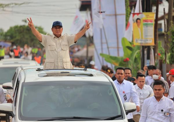 Ambil Cuti Kerja, Prabowo Kampanye di 3 Provinsi dalam Sehari, Disambut Masif Rakyat