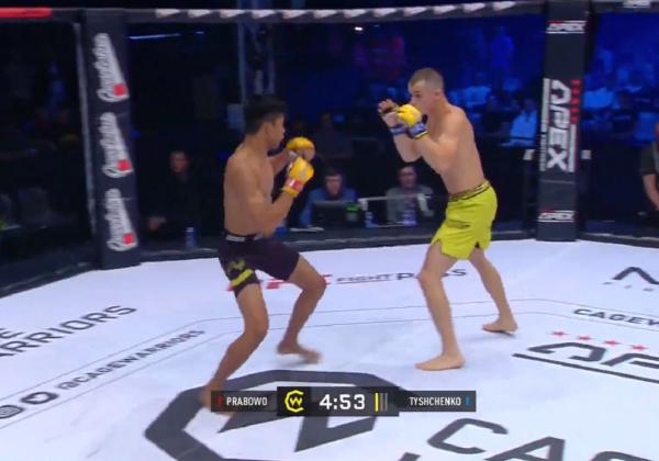 MMA: Yoga Prabowo Ungkap Hal Ini Usai Kalah Saat Debut di Cage Warriors 154 Roma