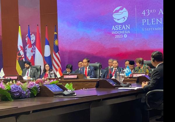 Buka KTT ASEAN ke-43, Presiden Jokowi: Mari Bekerja Sama dan Berlayar Bersama Menuju Epicentrum of Growth