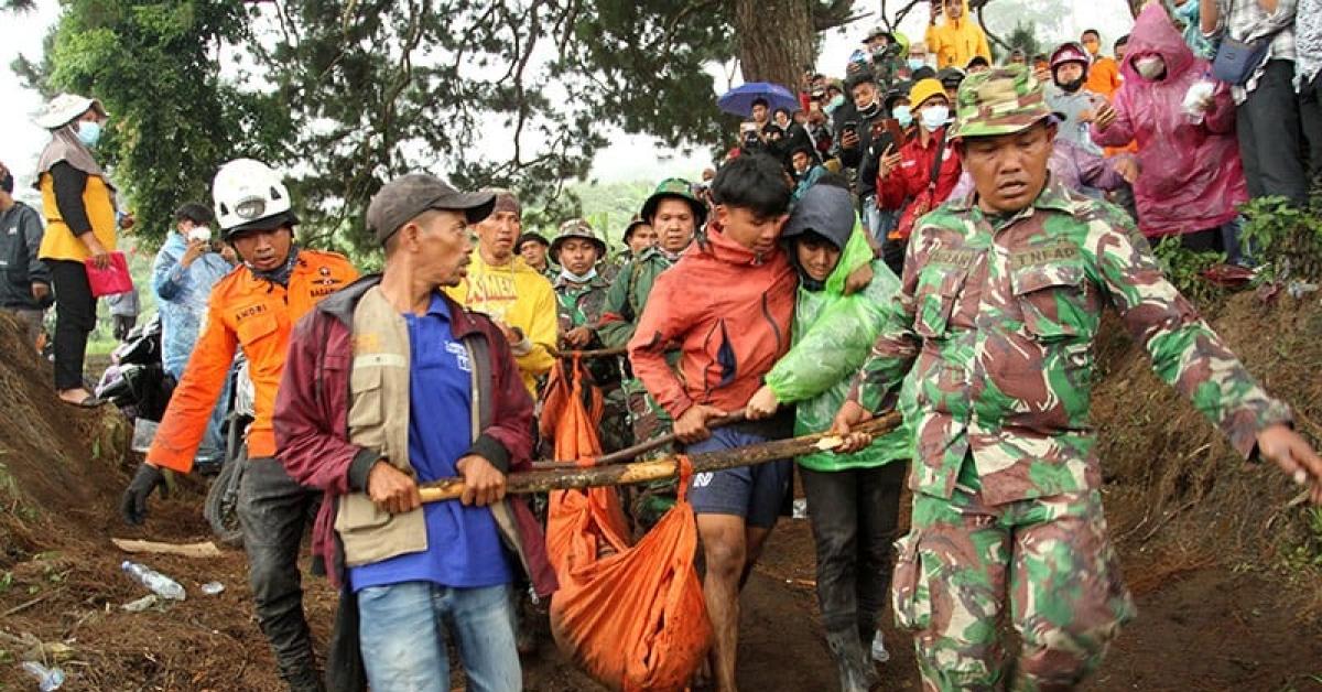 Ditemukan! Update Identitas Pendaki yang Menjadi Korban Erupsi Gunung Marapi - Padang Sumatera Barat