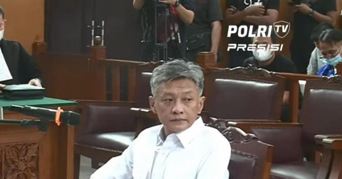 Ferdy Sambo Ceritakan Tindakan Nekat Yosua ke Hendra Kurniawan: Putri Ditodongkan Senjata Hingga Dicekik