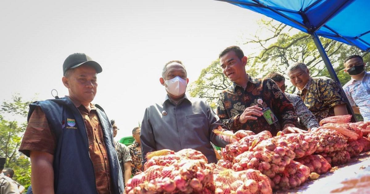 Pemkot Bandung dan Bapanas Jual Pangan Murah