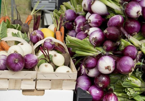 Tekan Inflasi Bawang Merah, Pemkab Tangerang Teken Kerjasama dengan Pemkab Cirebon