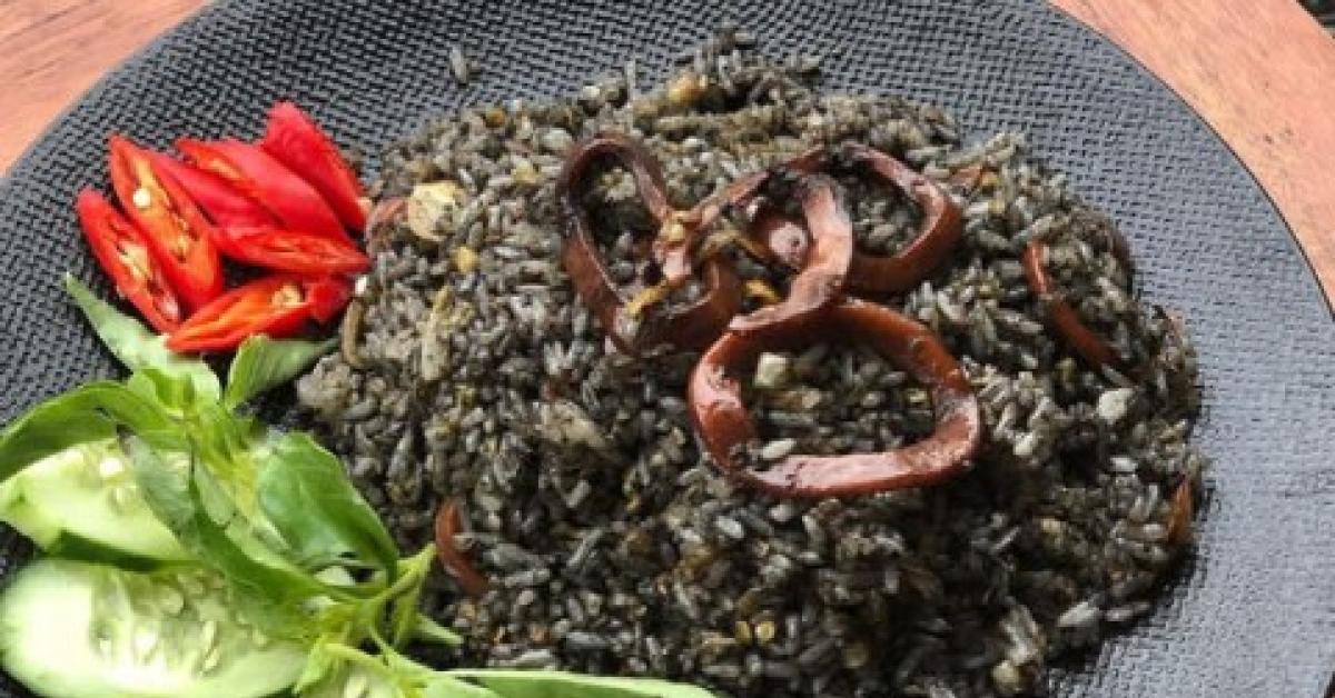 Resep Hari Ini: Nasi Goreng Cumi Tinta Hitam, Kreasi Lain dari Hidangan Nasgor yang Gurih Maksimal 