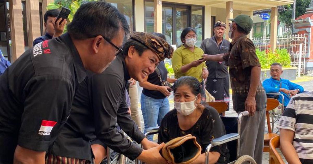 256 Penyandang Disabilitasi di Bali Terima Alat Bantu Aksesibilitas