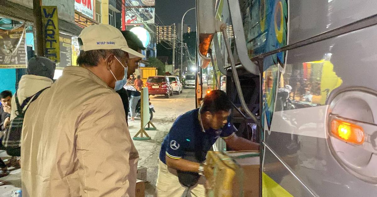 Terjadi Penumpukan Penumpang di Agen Bus Bekasi Timur, Bantuan Unit Bus Pariwisata Diturunkan 