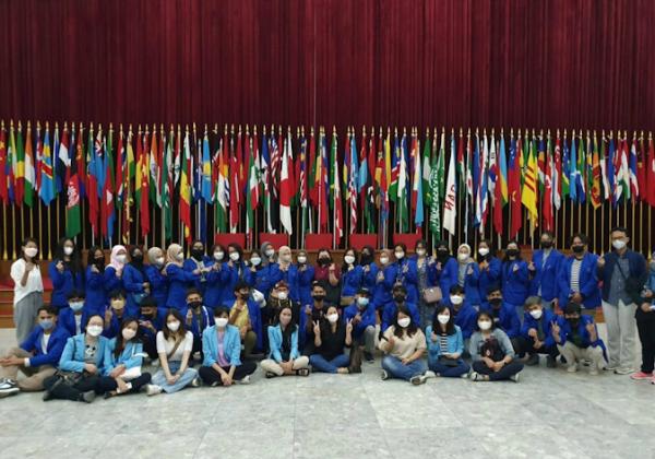 UEU dan Universitas Maranatha Gelar Study Tour Bersama di Bandung