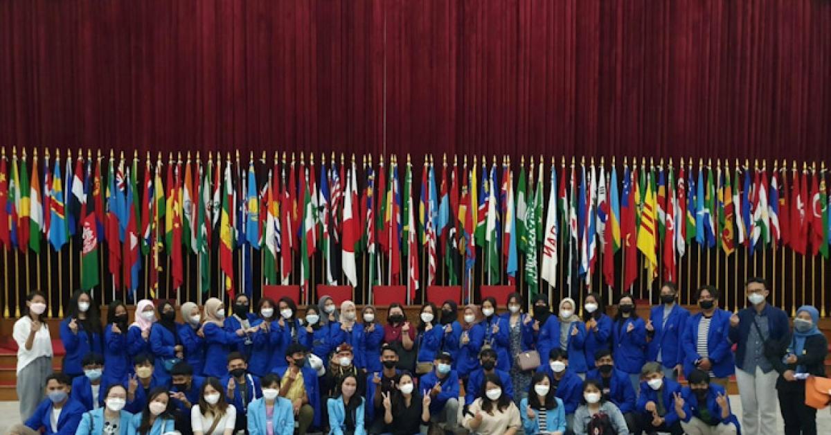 UEU dan Universitas Maranatha Gelar Study Tour Bersama di Bandung