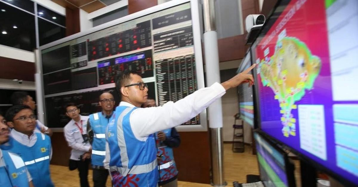 Berhasil Jalankan Transformasi Digital, Dirut PLN Dianugerahi The Most Reputable CEO in Digital Platform