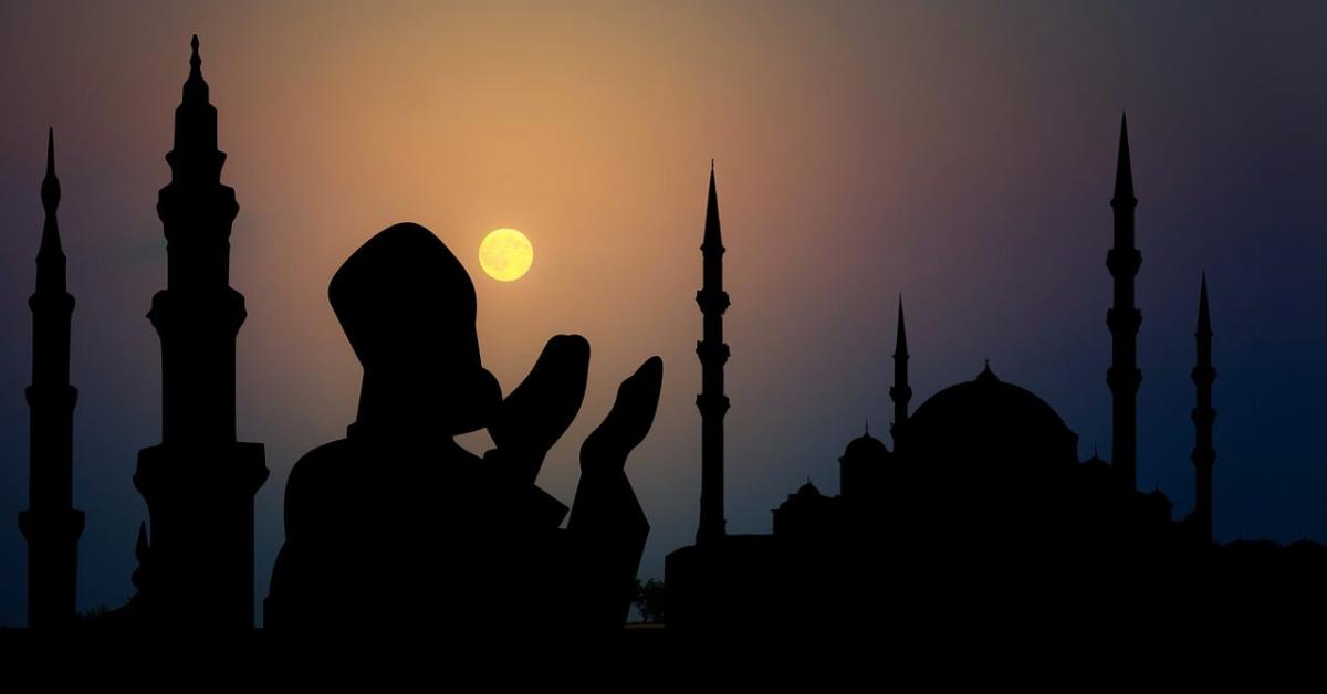Malam 1 Suro: Doa Akhir Tahun dan Awal Tahun, Berikut Amalan yang Dianjurkan