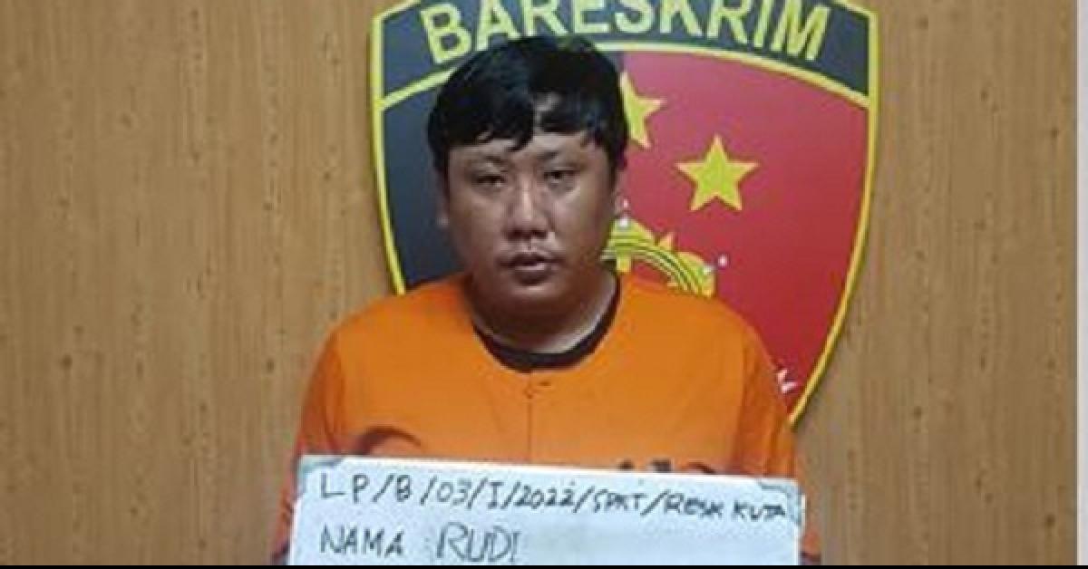 Kenalan di FB, Janjian di Bali, Seminggu Bercinta, Endingnya...