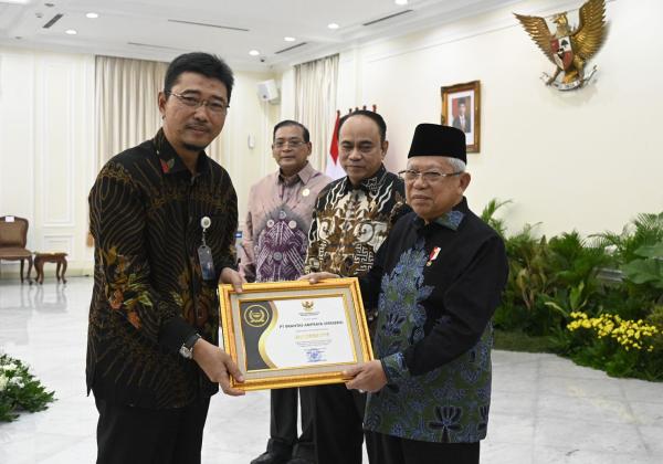 Brantas Abipraya Raih Penghargaan BUMN Terbaik di Penganugerahan Keterbukaan Informasi Publik 2023