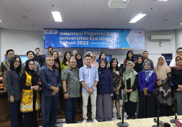 Universitas Esa Unggul Menggelar Orientasi Pegawai Baru di Tahun 2023