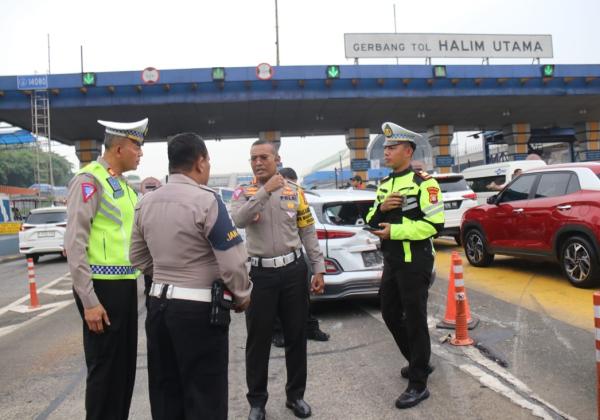 Polisi Tetapkan Sopir Truk Jadi Tersangka Tabrakan Beruntun di Gerbang Tol Halim 