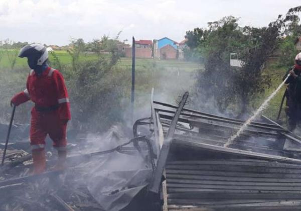 Kebakaran Kembali Terjadi, Delapan Kios di Pasar Dermoleng Hangus
