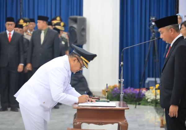 Resmi Dilantik, Raden Gani Muhammad Kini Menjadi PJ Wali Kota Bekasi