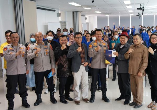 Universitas Esa Unggul Kampus Tangerang Mengelar Seminar Membangun Attitude yang Baik untuk Indonesia Unggul