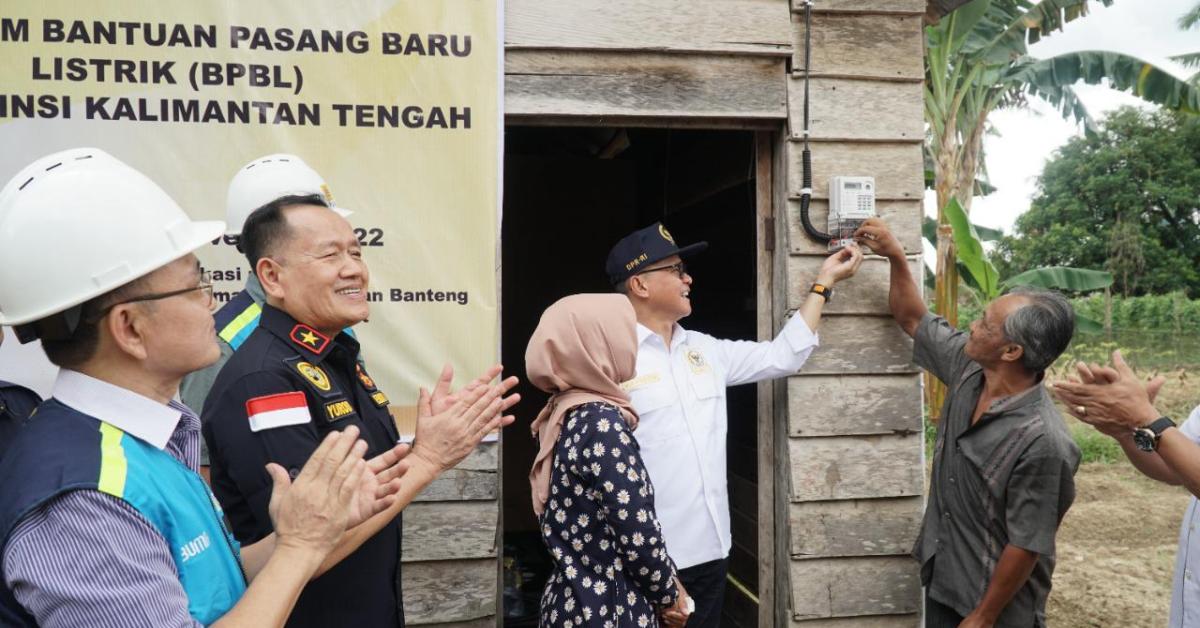 4.797 KK di Kalselteng Dapat Sambungan Listrik PLN Gratis