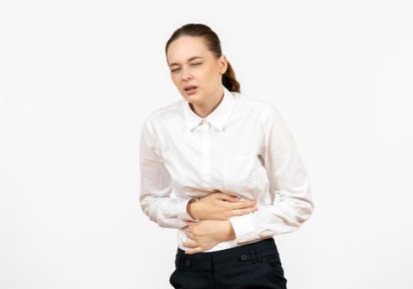 3 Tips Sederhana Mengurangi Sakit Maag Versi Ahli Gastroenterologi, Wajib Simak