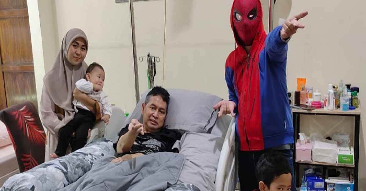 Hilman Hariwijaya Tutup Usia, Raditya Dika Turut Berduka Cita: Saya Mungkin Tidak Akan Jadi Penulis Tanpanya
