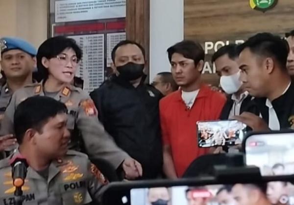 Penampilan Rizky Billar Pakai Baju Tahanan Oranye Atas Kasus KDRT Lesti Kejora