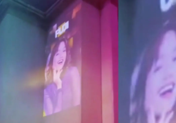 Wow! Wajah Fuji Adik Bibi Andriansyah Terpampang di Billboard Paris, Warganet: Si Dodot Makin Meronta-ronta