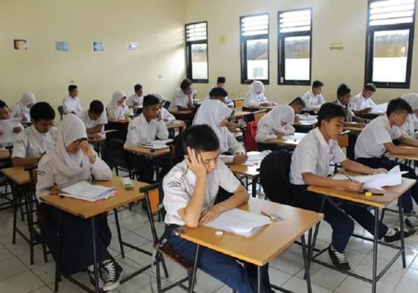 Gubernur NTT Tetapkan Jam Masuk Sekolah Pukul 5 Pagi
