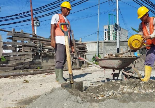 Manfaatkan FABA, PLN Bangun Jalan Desa di Pekanbaru