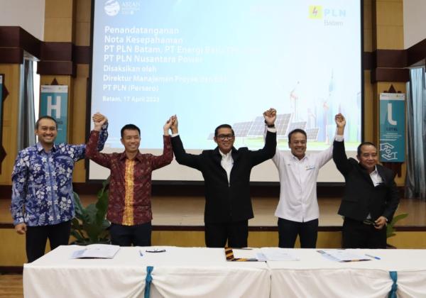 PLN Bangun Kolaborasi Nasional Kembangkan PLTS Apung Berkapasitas 42 MWp di Batam