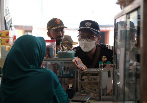 Tekan Peredaran Rokok Ilegal, Bea Cukai Lakukan Operasi Pasar Gabungan