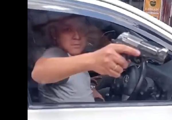  Viral Video Aksi Koboi Todong Pistol di Jaksel, Pelaku Ditangkap Polisi!