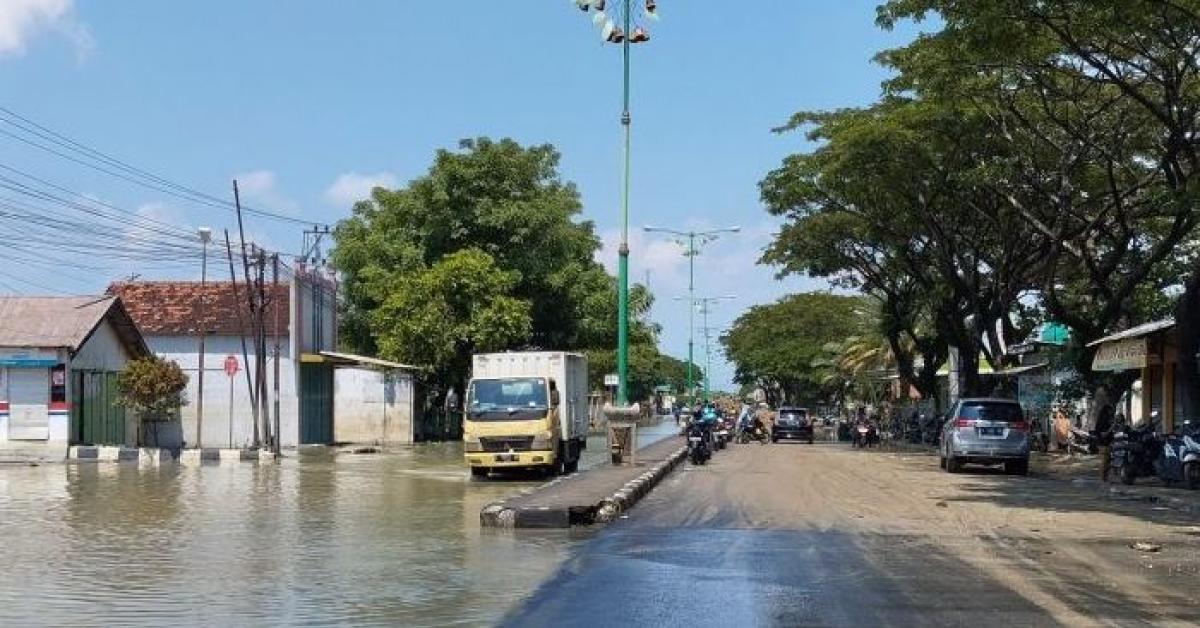 Jalan Pantura Demak-Kudus Masih Ditutup, Ini Jalur Alternatif yang Bisa Dilalui