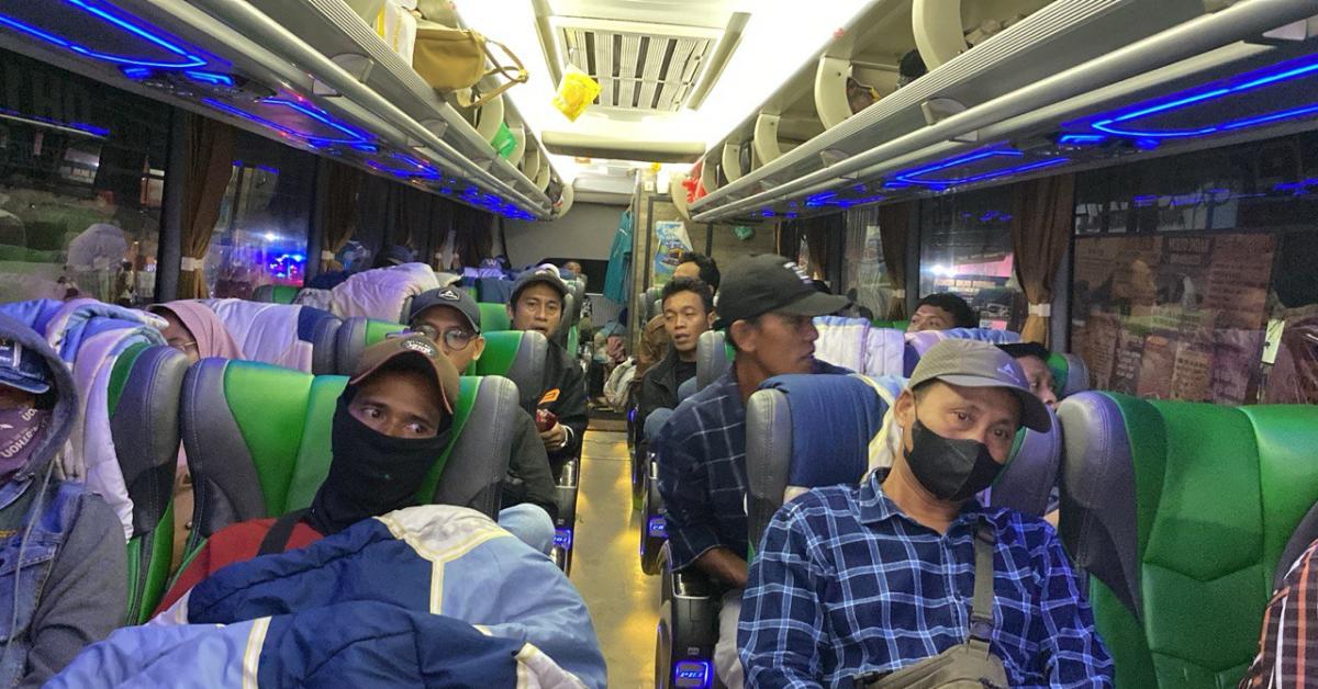 Penumpang Menumpuk, Keberangkatan Bus Dari Agen Bekasi Timur Terlambat Imbas Kemacetan