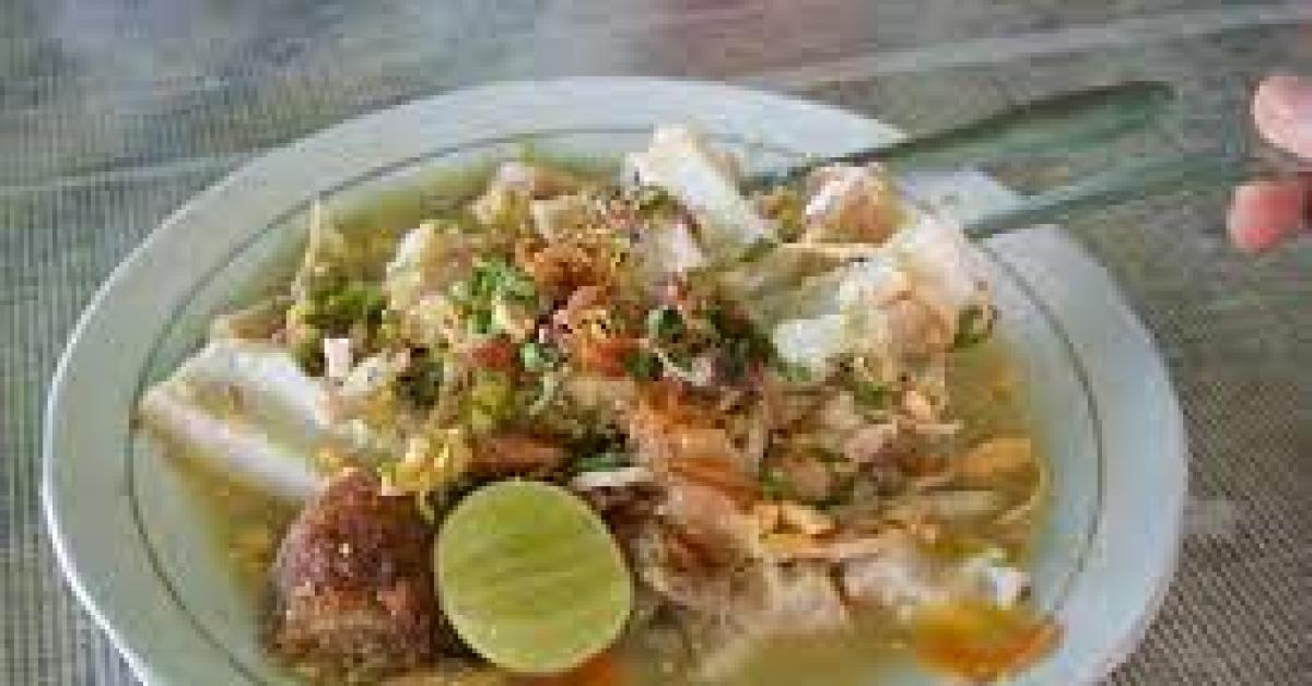 Resep Kuliner Kalimantan selatan , Soto Banjar, Menggunakan Suwiran Daging Ayam dan 5 macam Rempah -rempah 