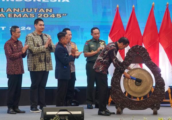 Menpora Dito Ariotedjo Dampingi Jokowi Buka Kongres Hikmahbudhi