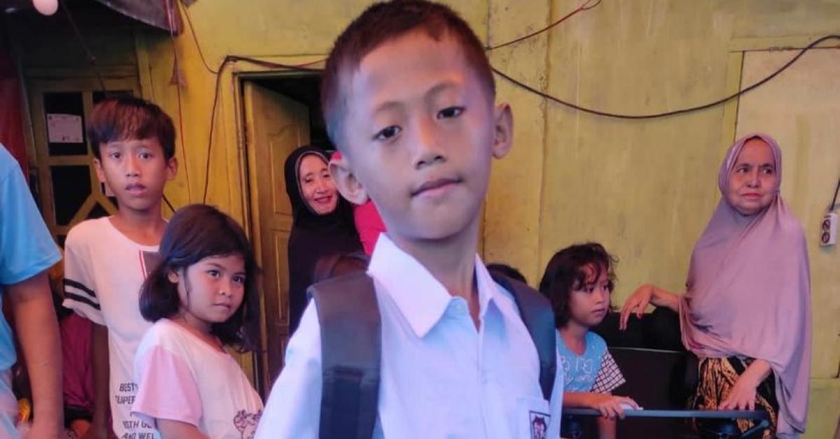Bocah Penjual Gulali di Makassar Ini Akhirnya Rasakan Manisnya Hidup Usai Terima Bantuan dari Kemensos