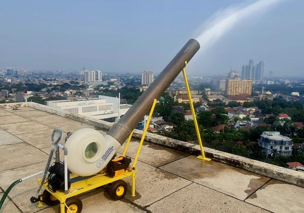  Tekan Polusi Udara Jakarta, Kantor Pusat PLN Pakai Mist Generator Buatan BRIN