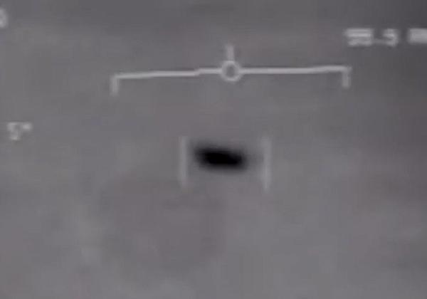 Penampakan UFO tic tac, Tertangkap Kamera Jet Tempur AS 18 Tahun Lalu, Bisa Menyelam dan Menghilang Sekejap