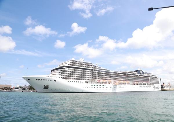 Cetak Sejarah, Pelabuhan Benoa Sukses Disandari Cruise Berukuran Jumbo Berpenumpang 3000 Orang