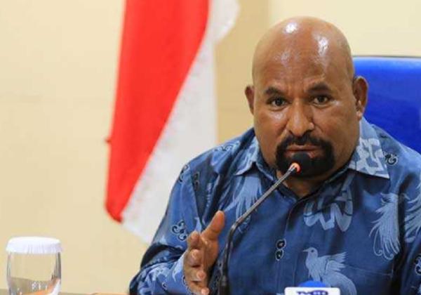 KPK Cekal Gubernur Papua Lukas Enembe   