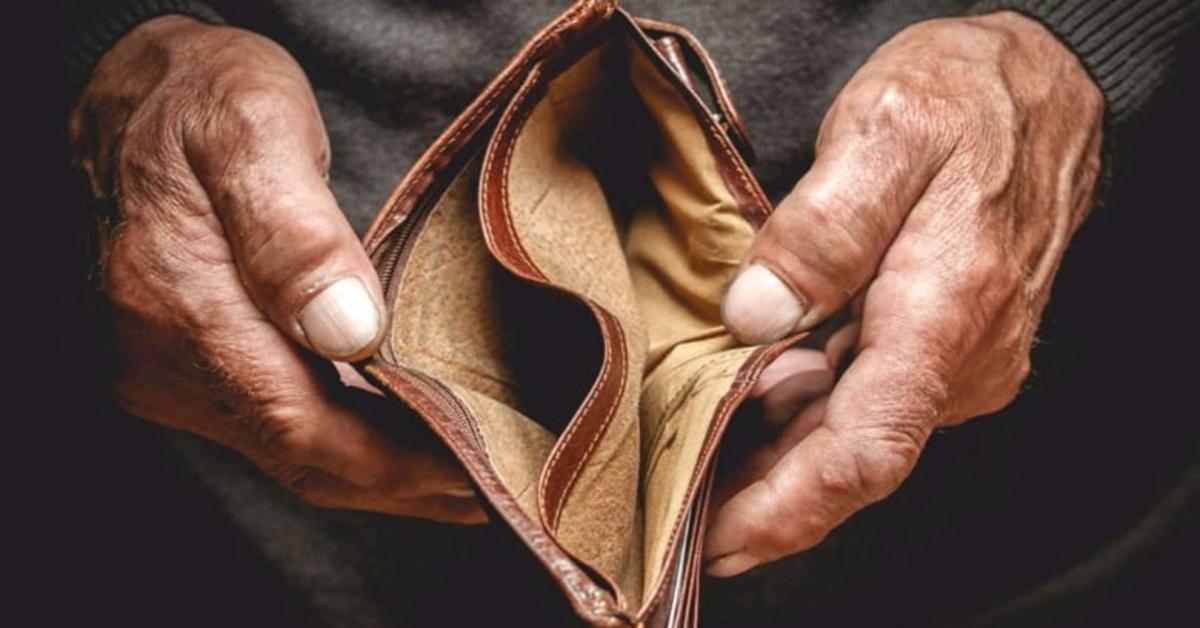 Gajian Cuma Lewat? Berikut 5 Tips Mengatur Keuangan Supaya Gaji Gak Cuma Numpang Lewat