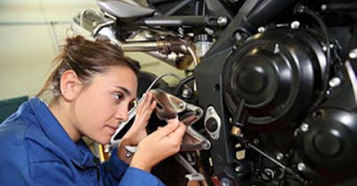 Jurusan Teknik Otomotif dan Prospek Cerah Peluang Kerjanya!