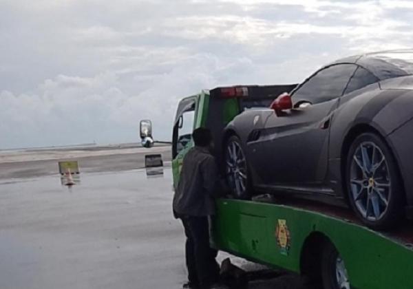 Ini! Wujud Mobil Ferrari Indra Kenz yang Disita Kepolisian Senilai Miliaran Rupiah 
