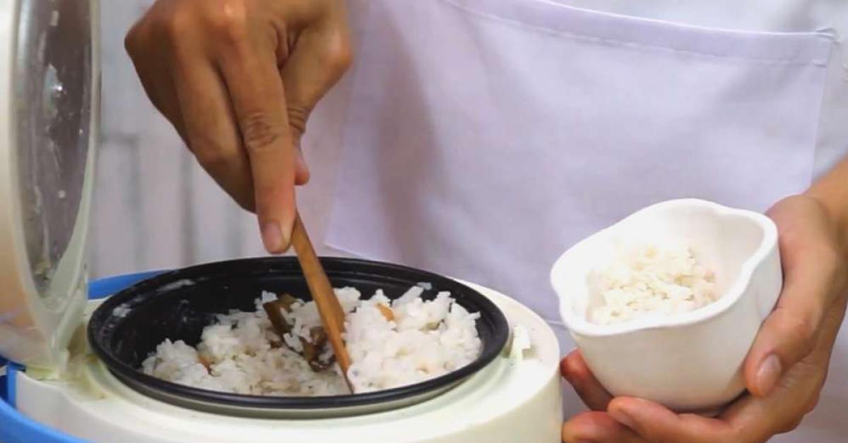 Resep Nasi Uduk Rice Cooker Sederhana, Enak dan Gurih
