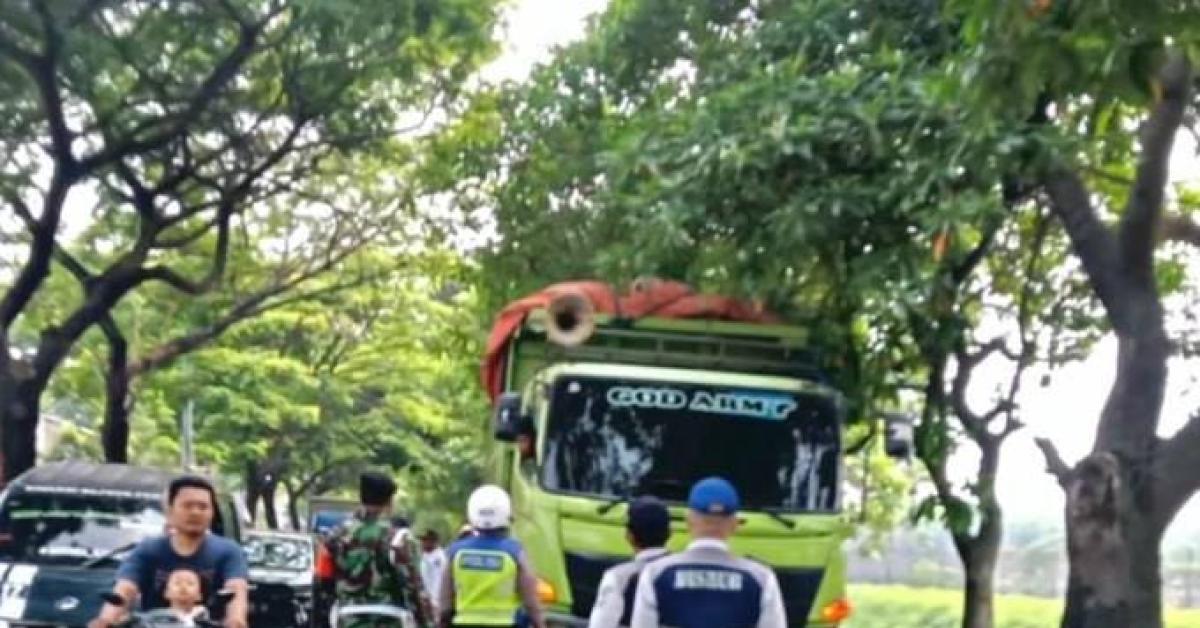 Perketat Jalur Protokol Tangerang, Belasan Truk Tambang Pelanggar Perwal Digiring ke Kantor Polisi