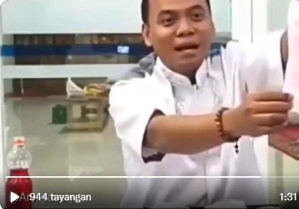Video Gus Nur Jualan Pembalut Wanita Beredar, Begini Gayanya saat Ngetes Barang: Lho Basah Kan!