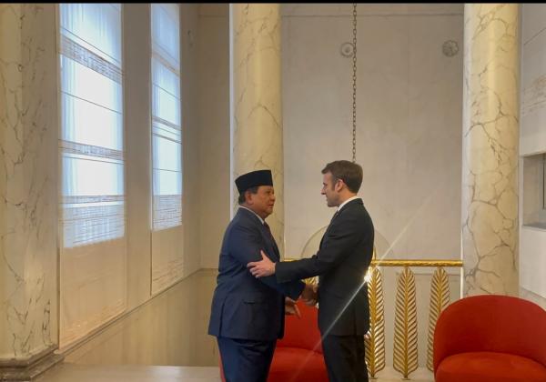 Prabowo Terima Ucapan Selamat dari Macron via Telepon Usai Ungguli Pilpres