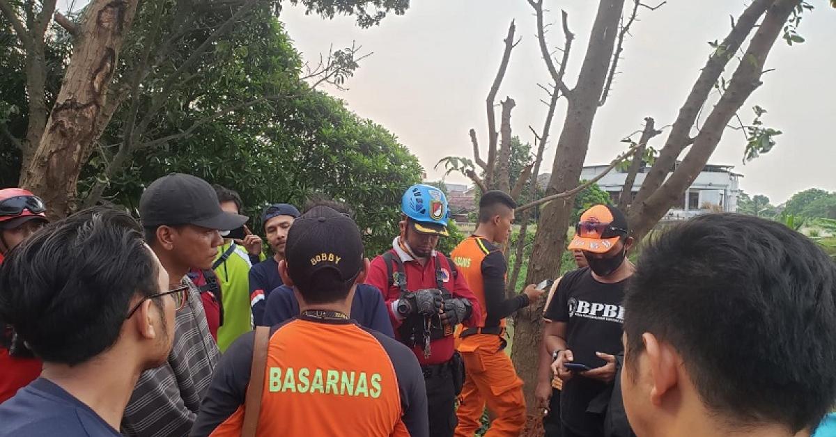 Sedang Asik Berenang, Dua Orang Anak Hilang Diduga Terseret Arus Kali Bekasi